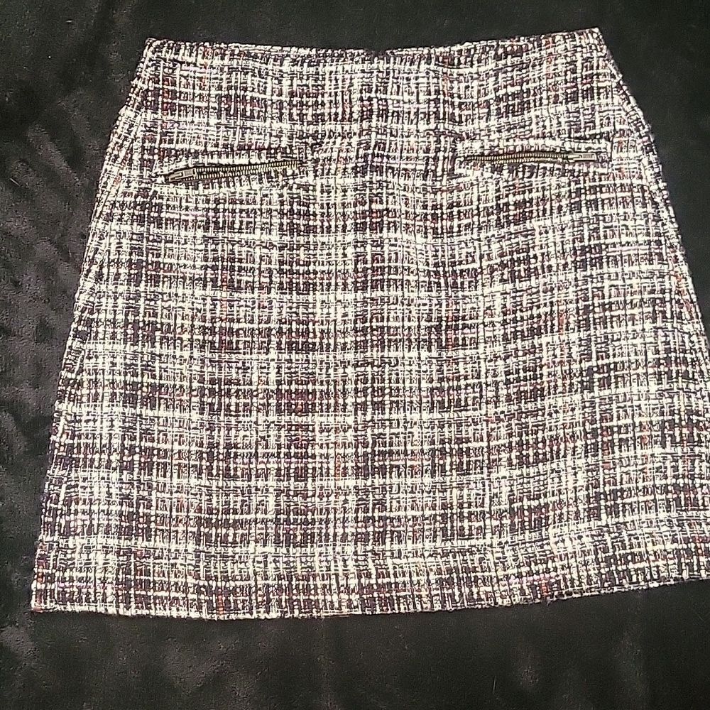 LOFT Outlet Mini multi-colored Skirt. Size 4p
